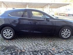 Schwarz Gebraucht 2017 Mazda 3 Center-Line Limousine | 13.999 € (Guter Preis)
