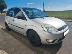 Silber Gebraucht 2003 Ford Fiesta Ghia Kleinwagen | 1.200 € (Guter Preis)