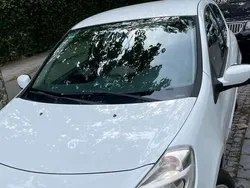 Weiß Gebraucht 2013 Renault Clio IV Limousine | 4.200 €