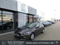 Soul red crystal m Gebraucht 2015 Mazda 3 Center-Line Limousine | 14.490 € (Fairer Preis)