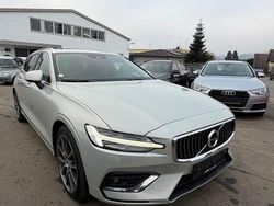Grau Gebraucht 2019 Volvo V60 Inscription Kombi | 19.999 € (Fairer Preis)