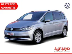 Silber Gebraucht 2019 VW Touran Comfortline Van / Kleinbus | 24.950 € (Etwas zu teuer)