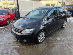 Schwarz Gebraucht 2011 VW Golf Highline Limousine | 4.490 € (Guter Preis)