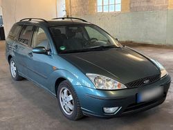 Grün Gebraucht 2002 Ford Focus Kombi | 1.600 € (Etwas zu teuer)