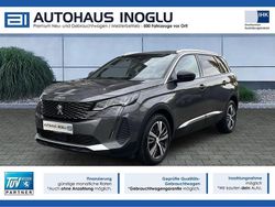 Grau platiniumgrau (metallic) Gebraucht 2023 Peugeot 5008 Allure Van / Kleinbus | 21.980 € (Guter Preis)