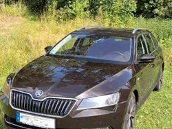 Braun Gebraucht 2016 Skoda Superb LAURIN & KLEMENT Kombi | 14.700 € (Guter Preis)