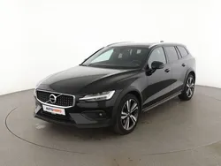 Schwarz Gebraucht 2020 Volvo V60 CC Kombi | 26.460 €