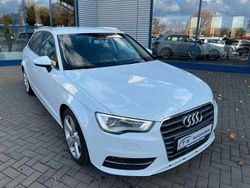 Weiß Gebraucht 2016 Audi A3 Sportback Ambition Limousine | 8.950 € (Guter Preis)