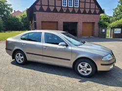 Beige Gebraucht 2006 Skoda Octavia Elegance Limousine | 3.999 € (Fairer Preis)