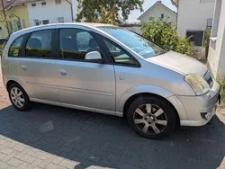 Grau Gebraucht 2006 Opel Meriva Cosmo Van / Kleinbus | 2.400 € (Fairer Preis)