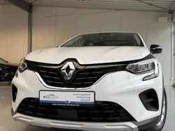 Weiss Gebraucht 2023 Renault Captur Equilibre SUV | 19.990 € (Guter Preis)