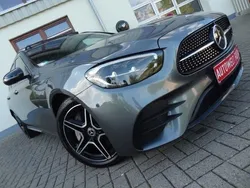 Grau Gebraucht 2021 Mercedes E300 AMG Limousine | 34.789 € (Etwas zu teuer)