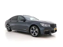 Grau Gebraucht 2019 BMW 730 Executive Limousine | 33.745 €
