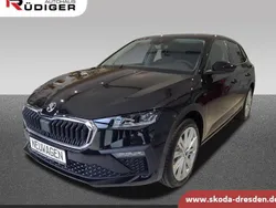Schwarz Gebraucht 2022 Skoda Scala Drive Kleinwagen | 28.930 € (Teuer)