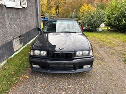 Schwarz Gebraucht 1997 BMW 318 Cabriolet M Sport Cabrio | 4.800 € (Fairer Preis)