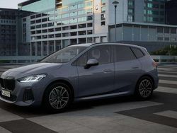 Schwarz Gebraucht 2025 BMW 220 Active Tourer M Sport Van / Kleinbus | 35.970 € (Etwas zu teuer)