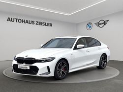 Weiß Gebraucht 2024 BMW 330 Performance Limousine | 46.960 € (Etwas zu teuer)