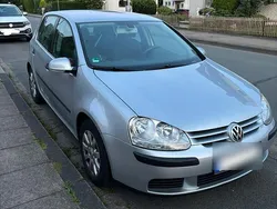 Silber Gebraucht 2006 VW Golf V Kleinwagen | 3.490 € (Etwas zu teuer)