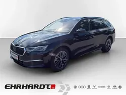Schwarz Gebraucht 2024 Skoda Octavia Selection Kombi | 33.569 € (Fairer Preis)