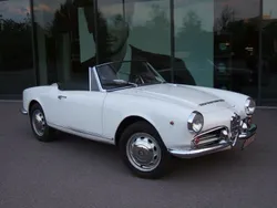 Weiß Gebraucht 1964 Alfa Romeo Giulia Spider Cabrio | 67.500 €