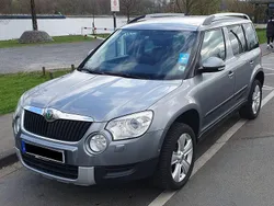 Grau Gebraucht 2011 Skoda Yeti SUV | 9.200 € (Fairer Preis)