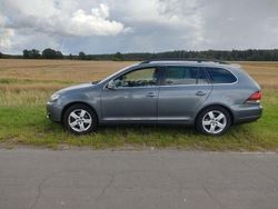 Grau Gebraucht 2011 VW Golf VI Comfortline Kleinwagen | 4.600 € (Guter Preis)