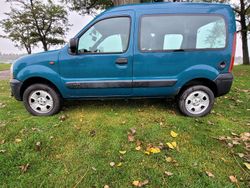Grün Gebraucht 2002 Renault Kangoo Authentique Van / Kleinbus | 3.250 € (Guter Preis)