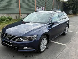 Blau Gebraucht 2015 VW Passat Highline Kombi | 9.990 € (Guter Preis)