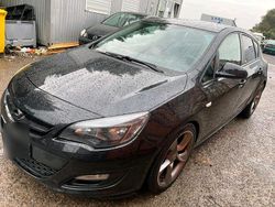 Schwarz Gebraucht 2013 Opel Astra Sport Limousine | 2.800 € (Superpreis)