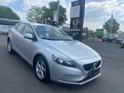 Silber Gebraucht 2016 Volvo V40 Kombi | 7.990 € (Superpreis)