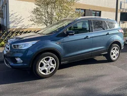 Blau Gebraucht 2019 Ford Kuga ST-Line SUV | 15.400 € (Guter Preis)