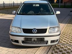 Silber Gebraucht 2000 VW Polo Basis Kleinwagen | 1.800 € (Fairer Preis)