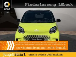 Grün Gebraucht 2022 Smart ForTwo Electric Drive Exclusive Cabrio | 17.890 € (Teuer)
