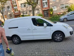 Weiß Gebraucht 2017 Citroën Berlingo Van / Kleinbus | 6.800 € (Fairer Preis)