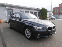 Grau Gebraucht 2015 BMW 320 Advantage Kombi | 8.490 € (Guter Preis)