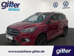 Rot Gebraucht 2018 Ford Kuga ST-Line SUV | 15.998 € (Fairer Preis)