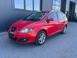 Rot Gebraucht 2012 Seat Altea XL Stylance Van / Kleinbus | 3.190 € (Guter Preis)