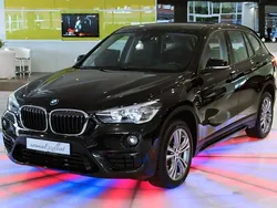 Schwarz Gebraucht 2016 BMW X1 Sport Line SUV | 18.950 € (Guter Preis)