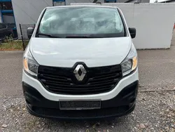 Weiß Gebraucht 2017 Renault Trafic Komfort Van | 6.500 € (Guter Preis)