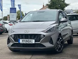 Grau Gebraucht 2022 Hyundai i10 Kleinwagen | 13.390 € (Fairer Preis)