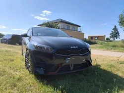 Schwarz Gebraucht 2024 Kia Ceed GT 2 Limousine | 28.000 € (Guter Preis)