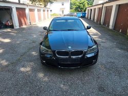 Schwarz Gebraucht 2011 BMW 318 Lifestyle Limousine | 7.250 € (Fairer Preis)