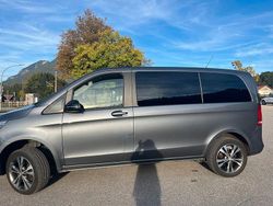 Grau Gebraucht 2017 Mercedes V250 Edition Van / Kleinbus | 37.500 € (Guter Preis)