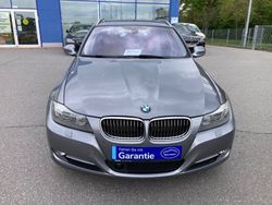 Grau Gebraucht 2012 BMW 330 Exclusive Kombi | 16.900 €