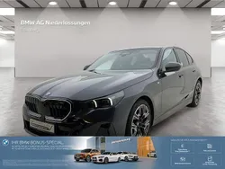 Grau Gebraucht 2024 BMW i5 M Sport Limousine | 67.907 €