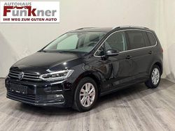 Schwarz Gebraucht 2020 VW Touran Highline Van / Kleinbus | 19.900 € (Superpreis)