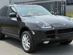 Schwarz Gebraucht 2006 Porsche Cayenne SUV | 10.950 € (Etwas zu teuer)