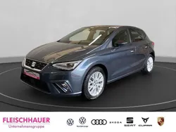 Grau Gebraucht 2024 Seat Ibiza FR Limousine | 21.490 € (Fairer Preis)