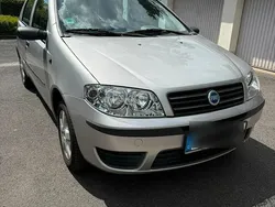 Silber Gebraucht 2006 Fiat Punto Active Kleinwagen | 2.400 € (Etwas zu teuer)