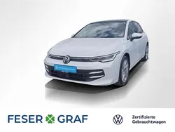 Weiß Gebraucht 2024 VW Golf VIII Life Limousine | 24.880 € (Fairer Preis)